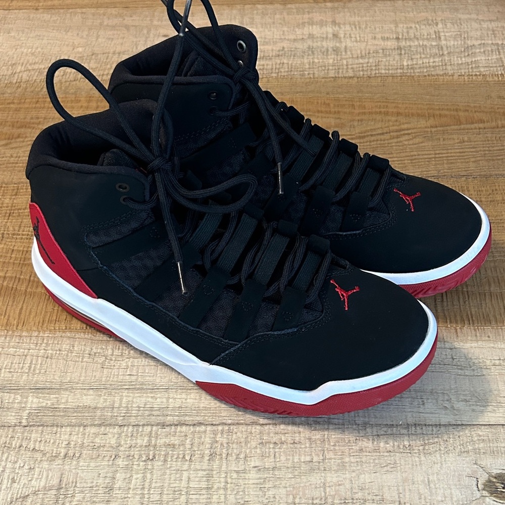 Jordan Men's Black and Red High-Top Sneakers